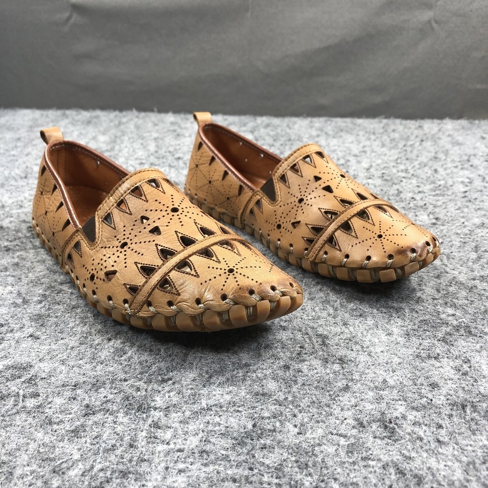 Spring Step Leather Moccasin Shoes Womens Size 9 Brown Perforated Cutout Comfy